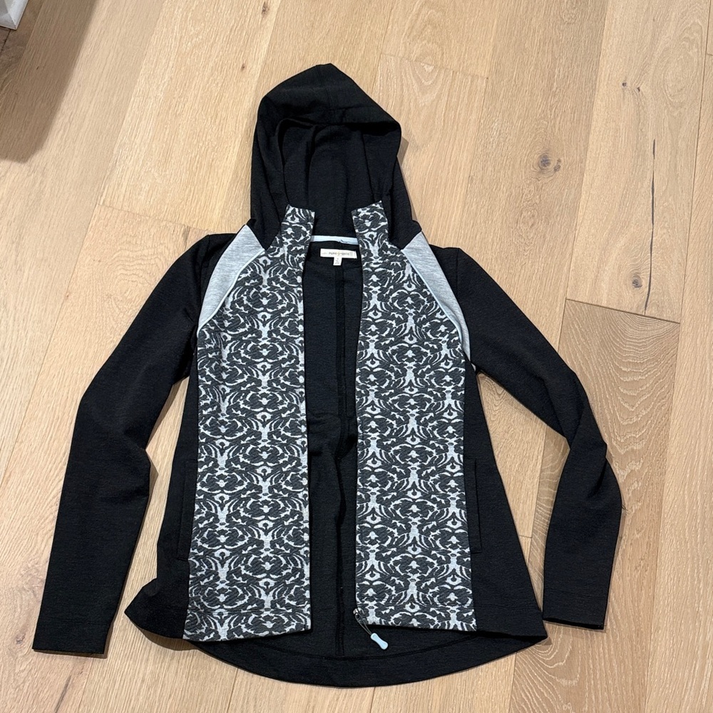 Pure Good Chic Black and Gray Women's Zip up Jacket/Hoodie size small